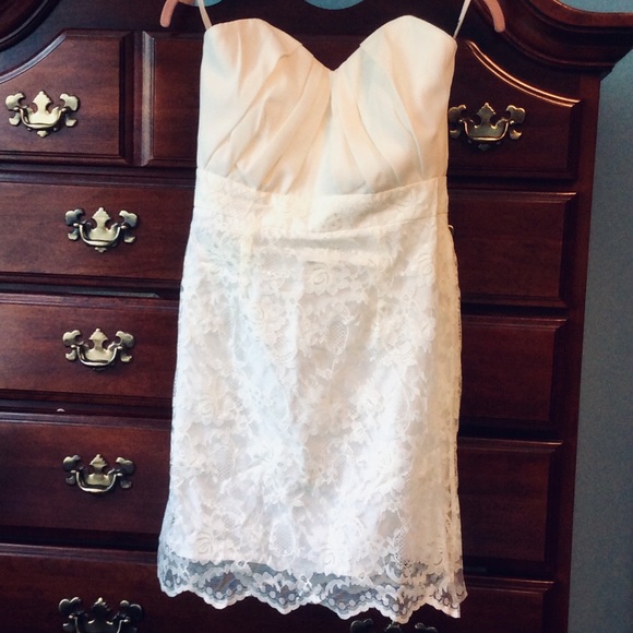ASOS Dresses & Skirts - 🌸 NEW ASOS Ivory Lace Strapless Dress!
